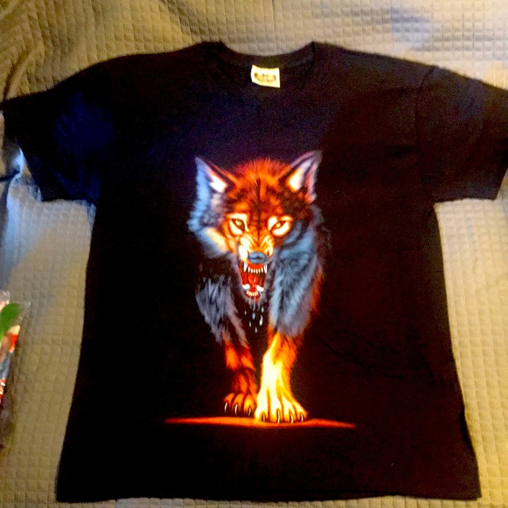 WOLF “Vicious”Jersey Quality Garment by Survivors New n/tags 100% Cotton sz. XL